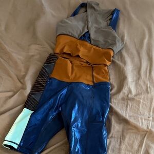 Crowned athletics force fighter